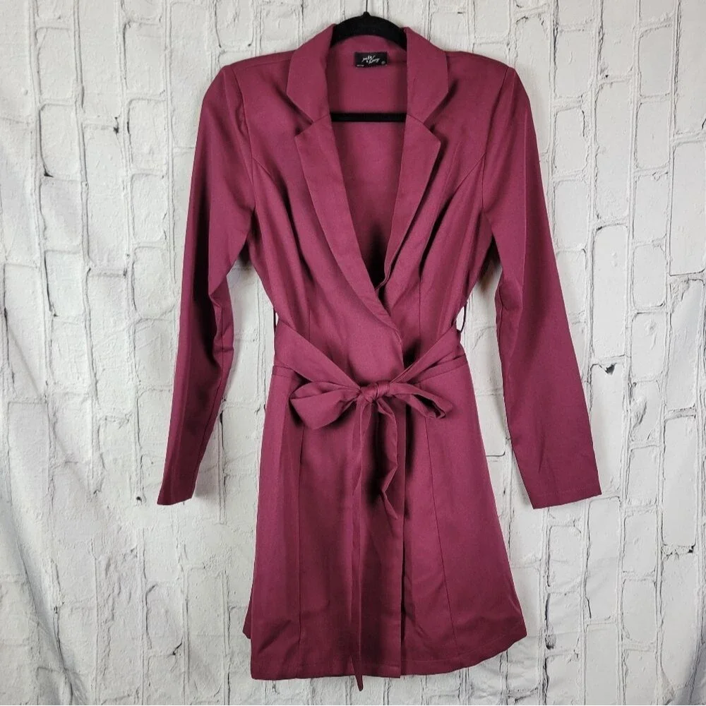 Milk & Honey burgundy red long sleeve belted wrap short blazer dress - Picture 2 of 10